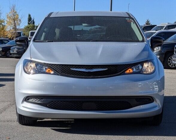 
								2024 Chrysler Grand Caravan SXT full									