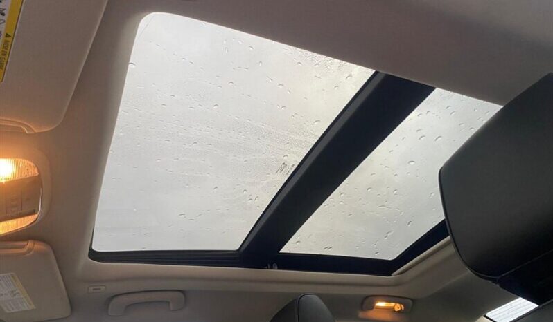 
								2023 Chrysler 300 Series Touring L full									