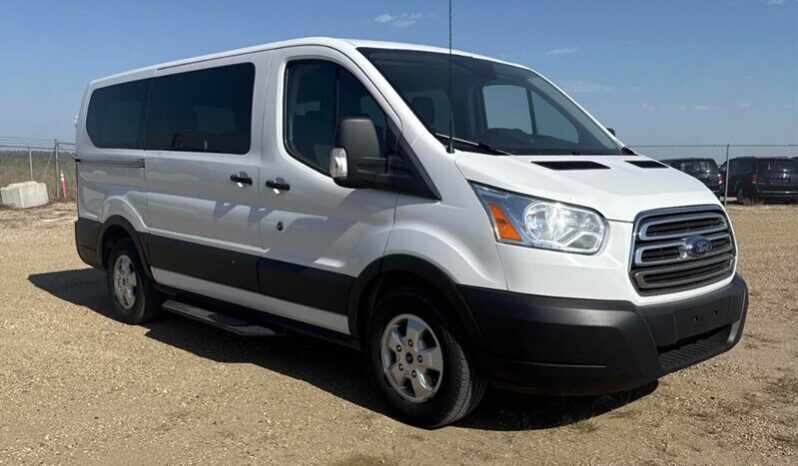 
								2019 Ford Transit 150 T-150 130″ Low Roof 8 Pass full									