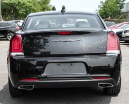 
										2023 Chrysler 300 Series Touring L full									