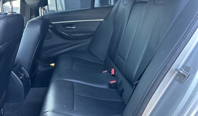 
								2016 BMW 3-Series 328i xDrive full									