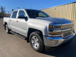 
										2018 Chevrolet Silverado 1500 LT full									
