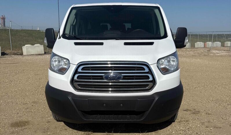 
								2019 Ford Transit 150 T-150 130″ Low Roof 8 Pass full									