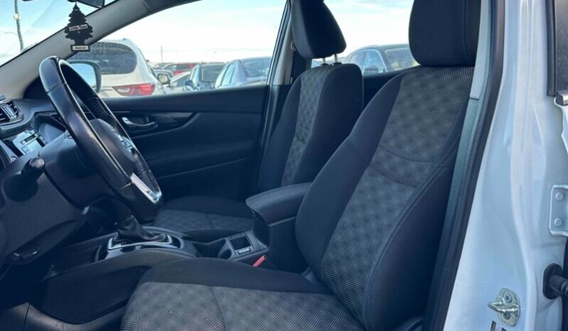 
								2019 Nissan Qashqai SV full									