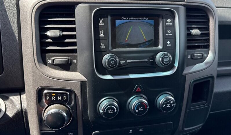 
								2019 RAM 1500 Classic ST full									