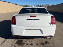 
										2023 Chrysler 300 Series S V6 full									