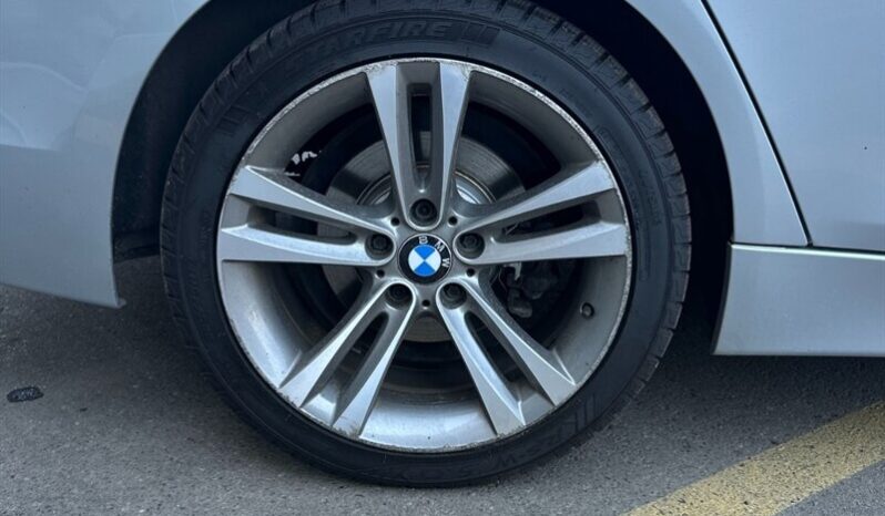 
								2016 BMW 3-Series 328i xDrive full									