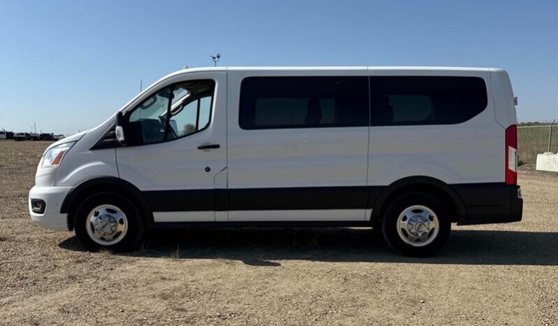 
								2020 Ford Transit T-150 130″ Low Roof 8 Pass AWD full									