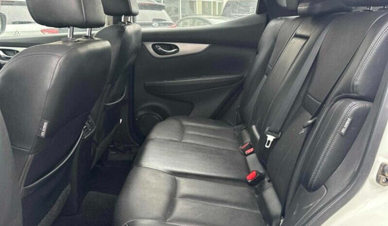 
								2020 Nissan Qashqai SL full									