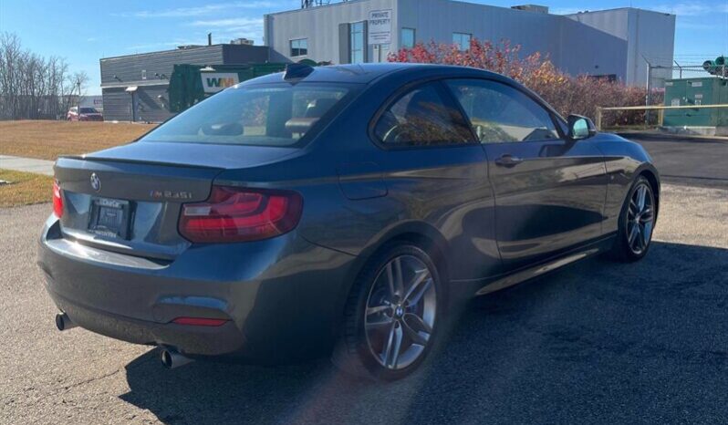 
								2016 BMW 2-Series M235i xDrive full									