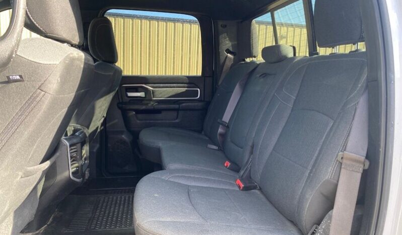
								2022 RAM 3500 Big Horn Diesel Sport full									