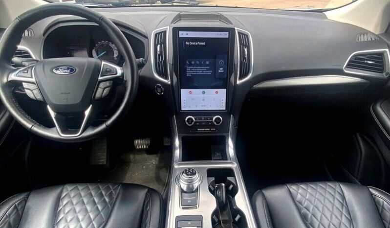 
								2024 Ford Edge Titanium Sunroof full									