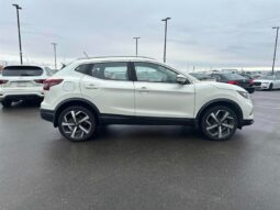 
										2020 Nissan Qashqai SL full									