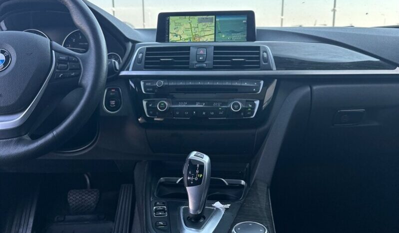 
								2016 BMW 3-Series 328i xDrive full									