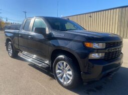 
										2019 Chevrolet Silverado 1500 Custom full									