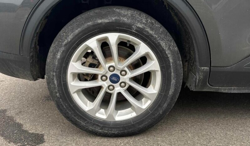 
								2020 Ford Escape SE full									