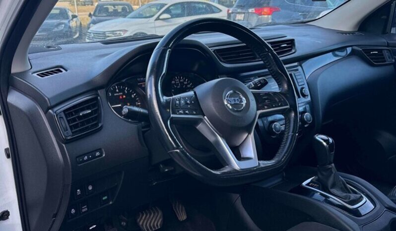 
								2019 Nissan Qashqai SV full									