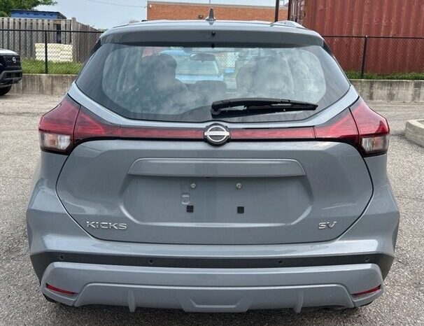 2024 Nissan Kicks SV full