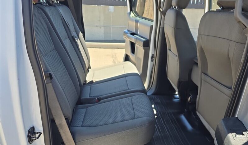 
								2015 Ford F-150 XLT full									