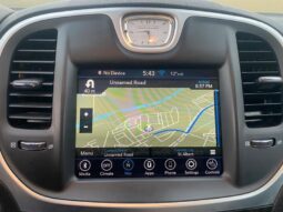 
										2023 Chrysler 300 Series Touring L full									