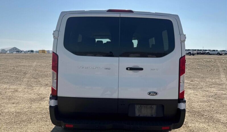 
								2019 Ford Transit 150 T-150 130″ Low Roof 8 Pass full									
