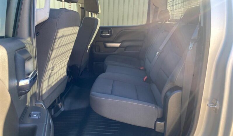 
								2018 Chevrolet Silverado 1500 LT full									
