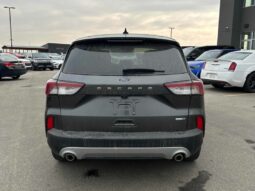 
										2020 Ford Escape SE full									