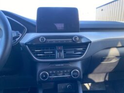 
										2020 Ford Escape SE full									