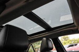 
										2023 Chrysler 300 Series Touring L full									