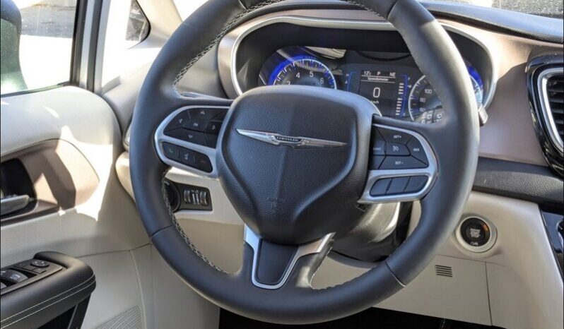 
								2024 Chrysler Grand Caravan SXT full									