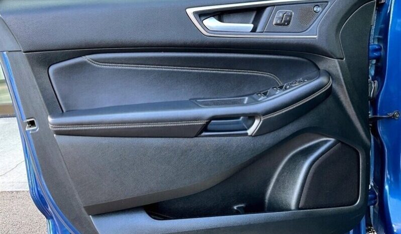 
								2024 Ford Edge Titanium Sunroof full									