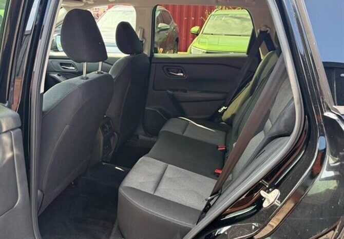 
								2024 Nissan Rogue SV Moonroof full									