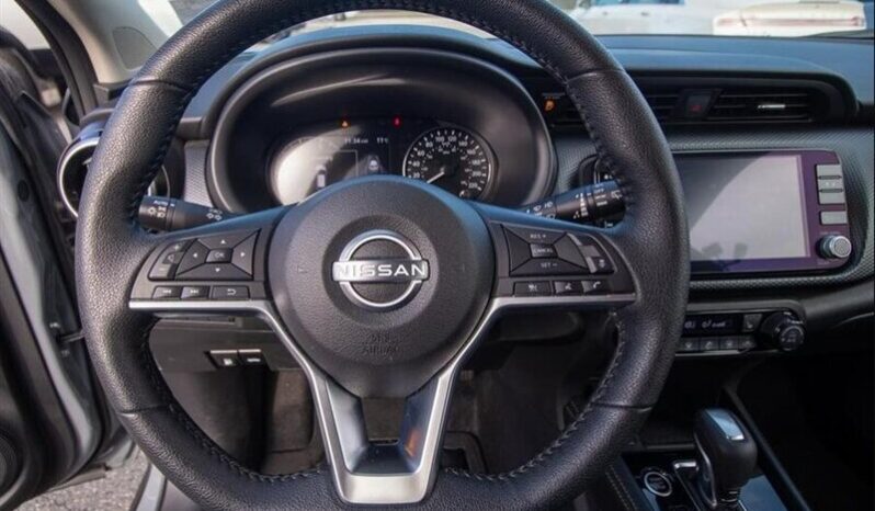 2024 Nissan Kicks SV full