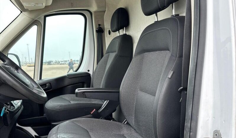 
								2016 RAM ProMaster 3500 159 WB full									