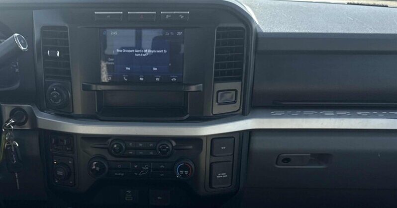 2023 Ford F-250 XLT FX4 full