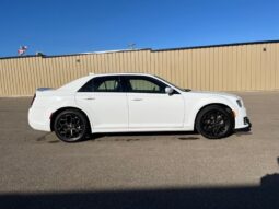 
										2023 Chrysler 300 Series S V6 full									