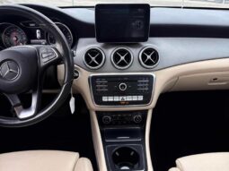 
										2017 Mercedes-Benz CLA-Class CLA 250 4MATIC full									