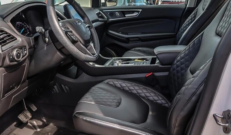
								2024 Ford Edge Titanium Sunroof full									