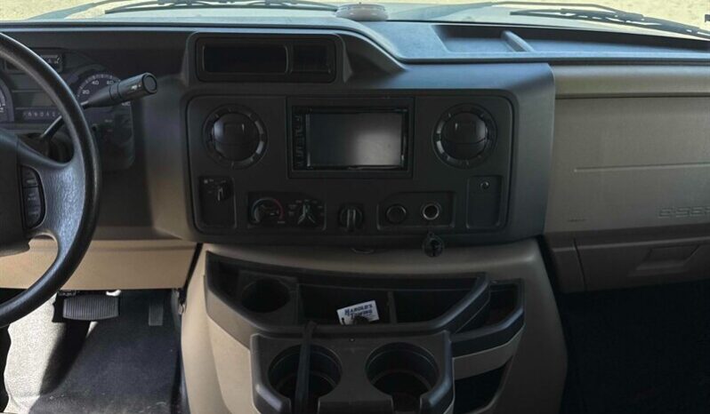 
								2016 Ford Econoline Commercial Cutaway full									