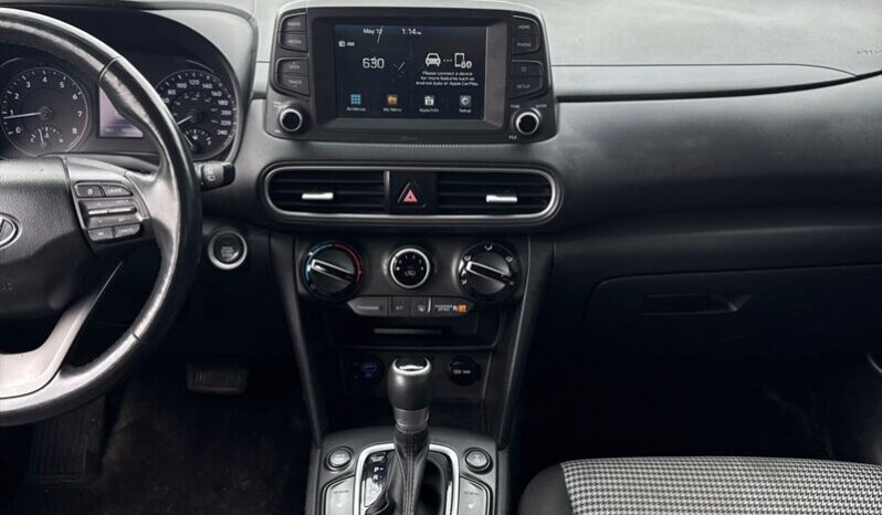 
								2020 Hyundai Kona SEL full									