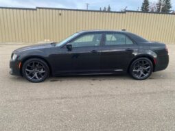
										2023 Chrysler 300 Series Touring L full									