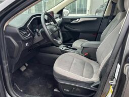 
										2020 Ford Escape SE full									