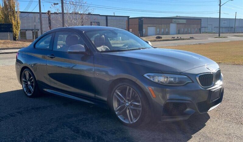 
								2016 BMW 2-Series M235i xDrive full									