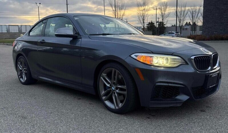 2016 BMW 2-Series M235i xDrive full