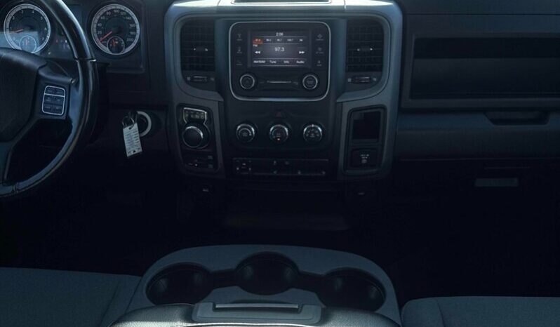 
								2021 RAM 1500 Classic Express full									