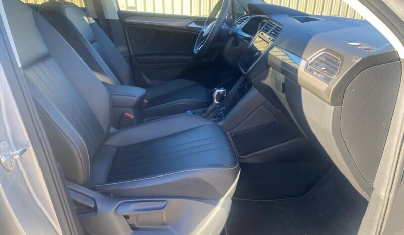 
								2024 Volkswagen Tiguan 2.0T Comfortline 4Motion Leather Sunroof full									