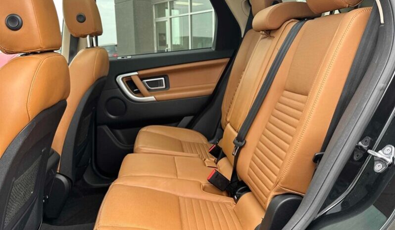 
								2018 Land Rover Discovery Sport HSE Luxury full									