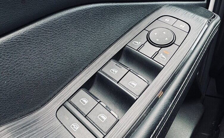 
								2024 Nissan Rogue SV Premium Moonroof full									