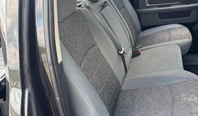 
								2017 RAM 1500 SLT full									