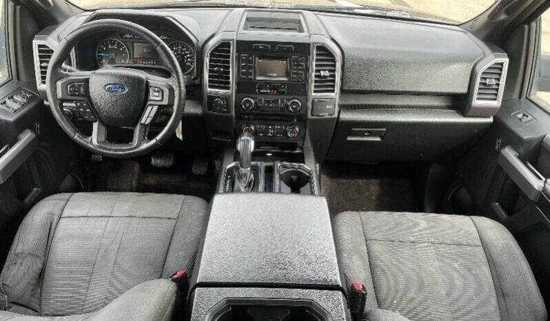 
								2015 Ford F-150 XLT full									